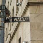 What is a hedge fund vs. mutual fund
