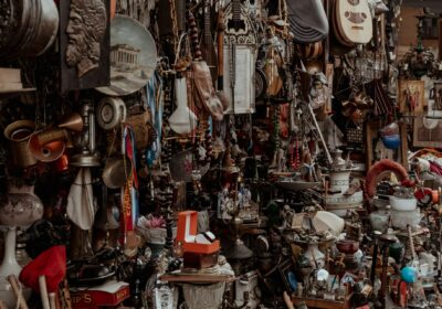 Which antiques are best to buy