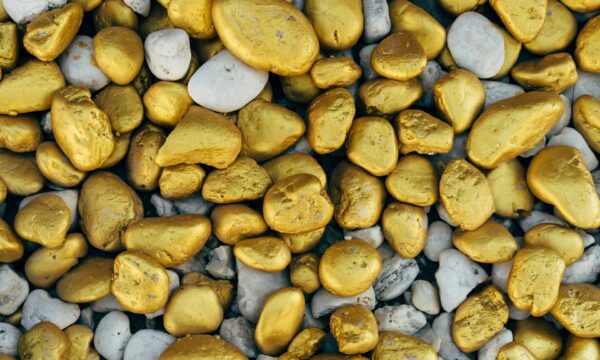 Is there gold on UK beaches