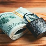 What are the signs of a financial scam
