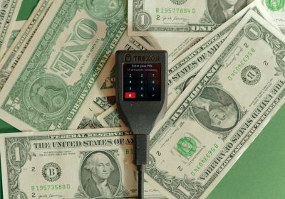 How to spot an investment scammer