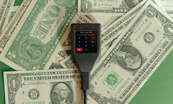 How to spot an investment scammer