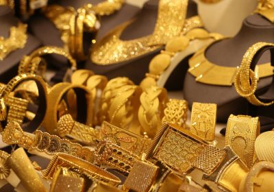 What is the gold price scam