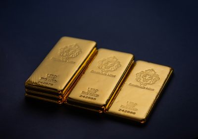 How do you trade in gold